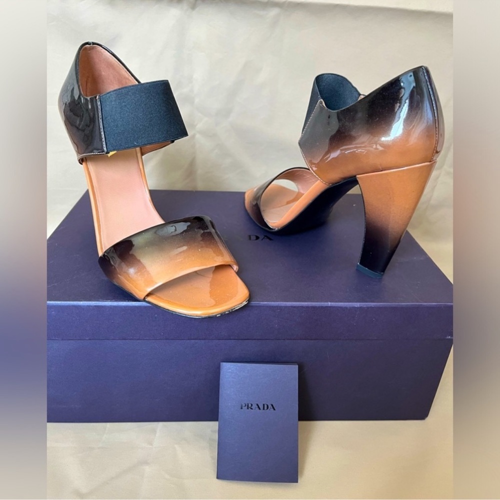 PRADA Patent Leather Banana  heels open toes Tan/ Black EUC. Size 37.5 WITH BOX - Picture 5 of 5